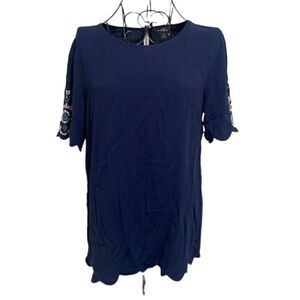 Market & spruce baby embroidered short sleeve top size M